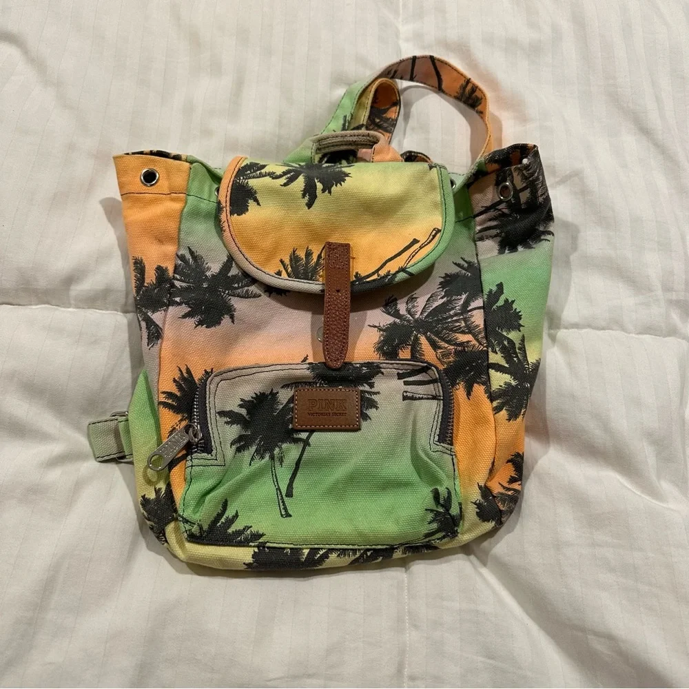 Victoria’s Secret Pink Y2K Tropical Palm Tree small Backpack - Picture 1 of 8